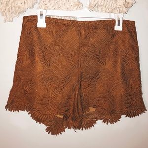 ✨ Ecote Lace Shorts✨